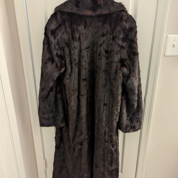 Vintage Mink Coat In Rich Brown